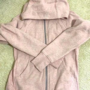 Lululemon size 6 scuba hoodie